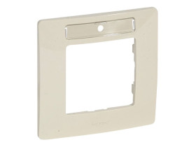 NILOE Ramka 1 pojedyncza kremowa z uchwytem etykiety 665016 LEGRAND