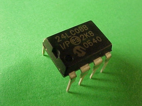 24LC08 DIP8