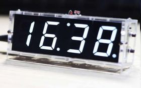 Zegar LED z czujnikiem temperatury światła obudową - zestaw do montażu biały