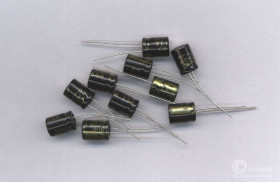680uF/6,3V/105C LOW ESR (OPAK. 10 SZT.) KONDENSATOR ELEKTROLITYCZNY