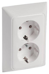 Legrand Gniazdo Galea / Pro21 biały 776173