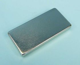 MAGNES PROSTOKĄTNY 39x19x5mm