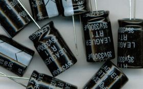 3300uF/35V/105C KONDENSATOR ELEKTROLITYCZNY