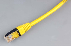 Patchcord miedziany FTP kat.5e dł.15m żółty