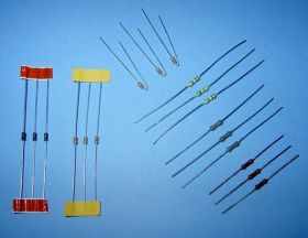 0R18 0,125W 10% 100SZT NMA-0207 REZYS