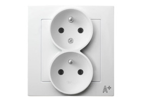AS ANTYBAKTERYJNY Gniazdo podwójne z uziemieniem z funkcją niezamienności faz z ramką produkt zawiera szkło fosforanowo-srebrowe
