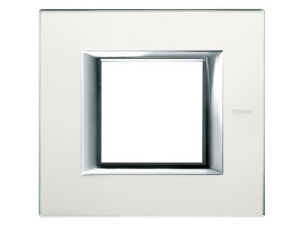AXOLUTE Ramka 1 pojedyncza prostokątna pozioma 2 modułowy lustrzane szkło HA4802VSA LEGRAND