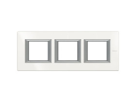 AXOLUTE Ramka 3 potrójna prostokątna pozioma 3X2 moduły AXOLUTE biały HA4802M3HHD LEGRAND