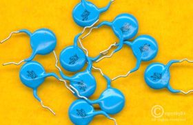 2,2nF/1000V r=10mm (10 SZTUK) KONDENSATOR