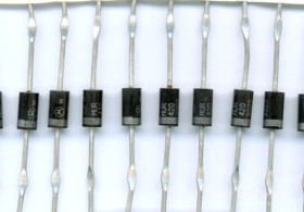 MUR420 4A 200V 25ns DO-201AD DIODA (10 SZTUK)