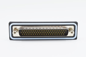 Złącze D-Sub lutowane 62-pinowe Męski Pionowy Montaż na płytce drukowanej raster 2.41mm