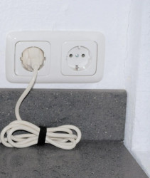 Taśma na rzep 5m czarna WF3286000