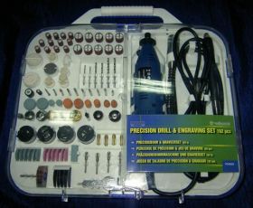 WIERTARKA MINIAT. Z ZEST. 162 AKCESORIA