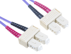 Kabel światłowodowy długość: 3m Z zakończeniem złącze B<B>: SC złącze A: SC średnica: 50/125μm Wielomodowy