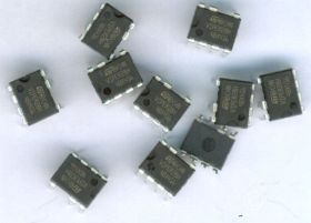 VIPER28HN DIL8/7-PIN UKŁAD SCALONY