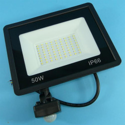 HALOPAK 230V PIR 50W LED WC 152x195x30m