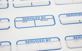 Etykieta zadrukowana tekst Serviced By 120 szt. RS PRO Klej