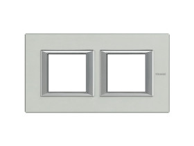 AXOLUTE Ramka 2 podwójna prostokątna pozioma 2X2 moduły szczotkowane aluminium HA4802M2HXC LEGRAND