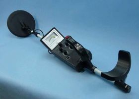 CS-150 WYKR.METALI Z DYSKRYMINATOREM