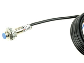 Czujnik; hallotronowy; zbliżeniowy; SM8-31010PA; PNP; NO; fi 8mm; 10mm; 5÷24V; DC; cylindryczny metalowy; zabudowany; z przewode