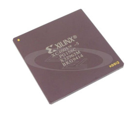 układ XC4005-5PG156C XILINX