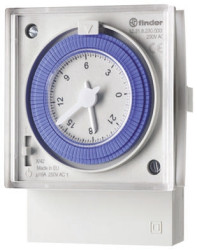 Przełącznik czasowy DIN 1-kanałowy Analogowa 230 V AC Finder SPDT