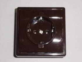 Gniazdo elektryczne p/t z uziem. Schuko GWP-140G