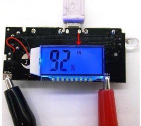 MODUŁ POWER BANK 2xUSB 5V/2,1A+1A LCD