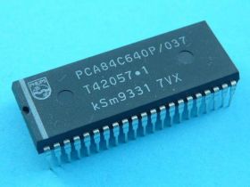 PCA-84C640/037 UKŁAD