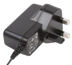 Adapter AC/DC Uwy 24V dc Iwy 750mA Złącze 2,1 x 5,5 x 12 mm, biegun dodatni w środku 18W typ wtyczki: Typ G