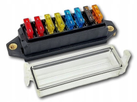 Gniazdo na 8 bezpieczników samochodowych