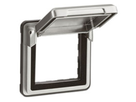 SOLIROC Adapter do osprzetu Mosaic z klapka IP55 077880 LEGRAND
