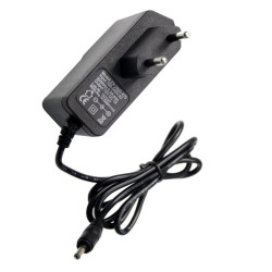 Zasilacz ZI 15V/1A 1.1/3.1 OEM Wtyczkowy