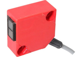 Czujnik optyczny odbiciowy 30x30x15mm Sn: 0-600mm 10-35V DC PNP NO kabel 2m IP65 OT150105