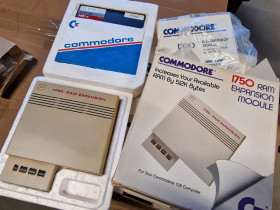 Commodore 1750 REU Ram Expansion Module 512kb Boxed