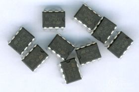 L6562N DIL8 UKŁAD SCALONY