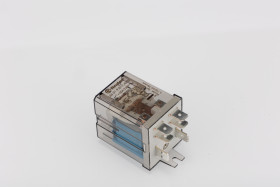 Przekaźnik mocy 12V SPST Finder, montaż kołnierzowy