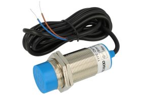 Czujnik; pojemnościowy; CM30-2015B; dwuprzewodowy; SCR; NC; 15mm; 90÷250V; AC; 200mA; cylindryczny metalowy; fi 30mm; 55mm; wysu