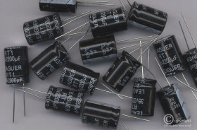 2200uF/35V/105C 16x25mm KONDENSATOR ELEKTROLITYCZNY