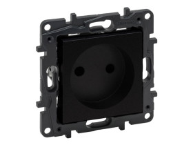 NILOE STEP Gniazdo pojedyncze bez uziemienia zaciski śrubowe z przesłoną czarny 863519 LEGRAND