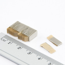 Magnes płytkowy neodymowy 10x5x1mm z klejem