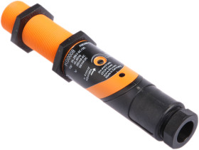 Czujnik zbliżeniowy M18 Pojemnościowy 8 mm ifm electronic Niewpuszczany 20 → 250 V ac/dc długość 110mm Gwintowany