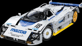 402875 CaDA Mazda 787B 1:10 white bricks