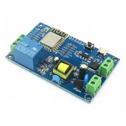 Płytka z modułem WiFi ESP8266 i przekaźnikiem