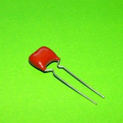 Kondensator 6,8nF 400V 10mm x 8mm x 4mm