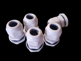 Dławik kablowy z gwintem PG-16 IP68 TRACON