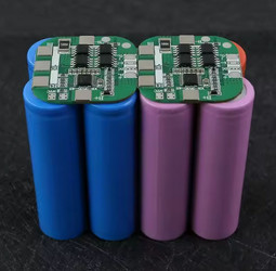 MODUŁ ŁADOWANIA AKUMULATORÓW 4S 8A OCP 20A (BMS042-4S8A)