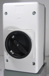 Obudowa z pokrętłem żółto-czerwona IP55 dla MPE (+ styk boczny + wyzwalacz) MLPEE55G-E 004648035