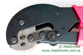 Zaciskarka do złącz koncentrycznych BNC