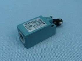 GLLA-03D WYŁ.KRAŃCOWY 10A/250VAC SPDT